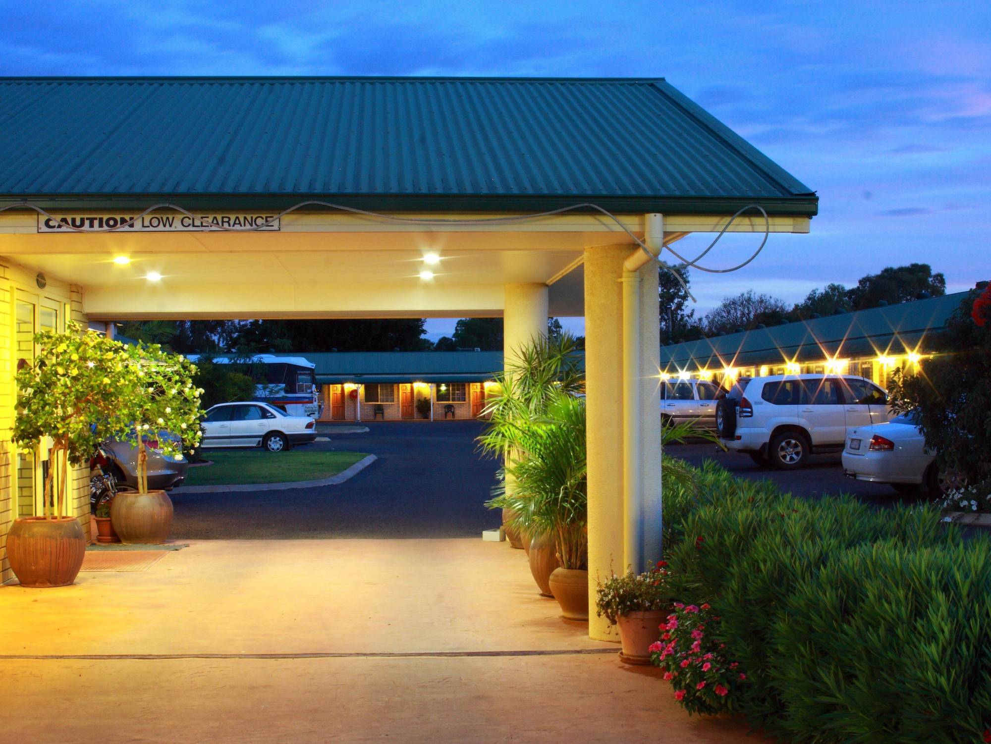 Riverland Motor Inn Saint George Exterior photo